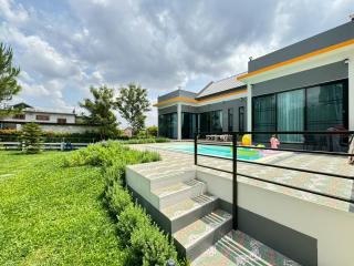 Moon Nine Village Khao Yai - Pong Talong - 0