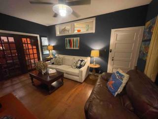 Charming Coastal Retreat - Galveston - 3