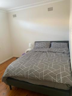 Comfortable Room in Spacious Greenacre Home - GA1 - Chullora - 9