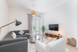 StayShort - Stylish and Spacious Apartment in Vibrant JVC, Dubai - 5