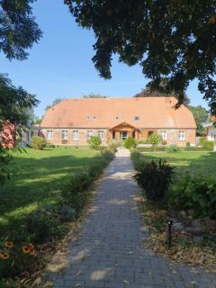 Hotelpension Pfarrhaus - Alt Schwerin - 0