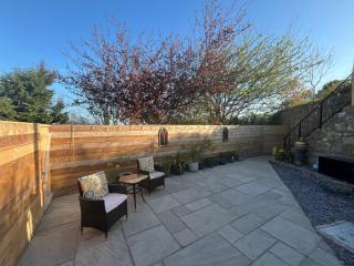 Private, Modern and Detached Garden Apartment - Llanddulas - 6
