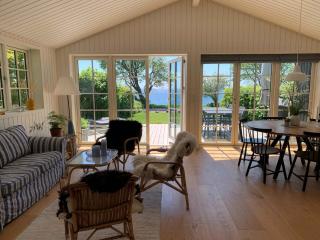Beautiful Holiday Home, From 2021, With A Lovely Seaview - Rønne - 4