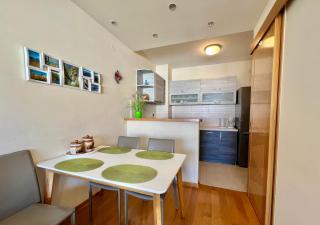 Apartment Verdan - Bar - 5