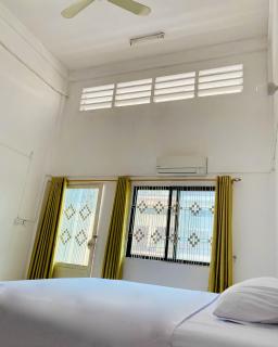 Russian Market Bakery and Guesthouse - 1