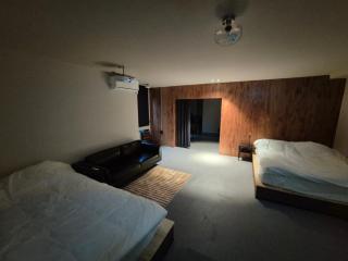 STUDIO BIS Licensed jeonpo Cafe street King beds 3-min subway - 4