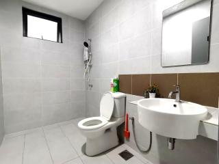 TypeB-5 Bedroom-10pax-MITEC-IOIcity-C180-UPM-UKM - Serdang - 5