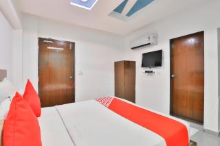 Hotel O Keshav - Ahmedabad - 2