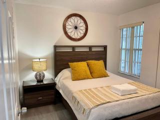 Grand Superior 3BR Condo Apartment Near Disney Parks - 5