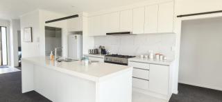 Spanking new park view retreat - 2