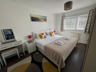 Sea View Bungalow in Carbis Bay Sleeps 6 - 3