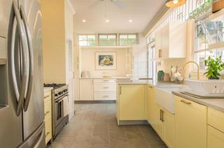Exclusive 4 bedrooms in Sandy Lane - Saint James - 2