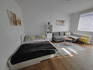 BestNest HK - Hradec Králové - 2