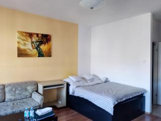 Przestronne studio na spokojnym osiedlu, Free parking space - Warsaw - 9