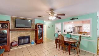 A HIDDEN GEM DUPLEX Duplex - 3
