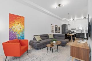 New Modern 2bdr Apartment in Little Italy - Montreal - 6