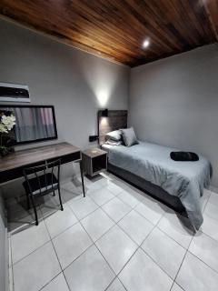 14a on Middle Way - 3