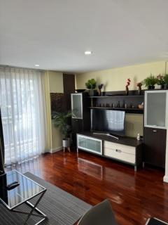 2 Bed Condo in the Heart of Bangkok - Bangkok - 9