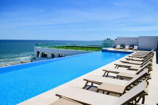 Sea Reflections - Infinity Pool & Spa Resort - Năvodari - 0