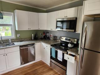 Portsmouth Beach cottage - 6