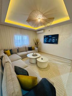 Elegant 2 Bedrooms with Pool & Wi-Fi Marrakech - 2