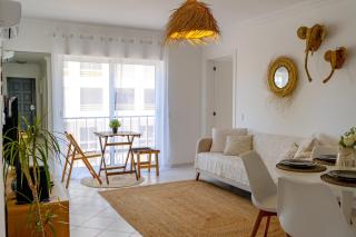 Bright & Stylish 2bedflat 5min Walk to beach in Quarteira Vilamoura - Quarteira - 1