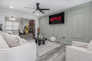 Big Modern Family Home On 1 Acre Land w Firepit & Grill - Ellenwood - 9