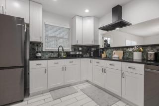 Big Modern Family Home On 1 Acre Land w Firepit & Grill - Ellenwood - 5