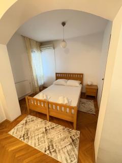 Nikolić Apartmani - Budva - 8