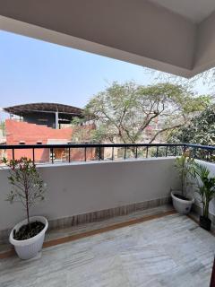 Expressway Minimalist Beltola - Hostel - 4