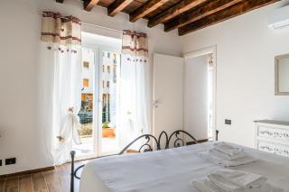 Giano Host - Gozzano, Simple Pleasures - Genova - 2