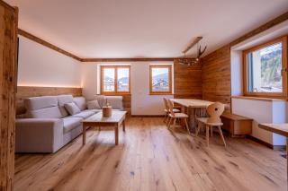 Arga' New Alpine Design Apartment Central & Scenic Views - San Vito di Cadore - 6