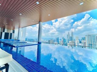 Maxhome Retreat at The Luxe - 4