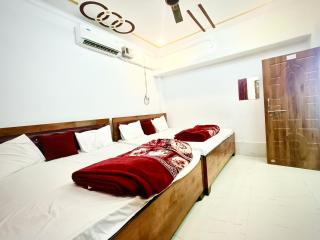 Sharda Home Stay - Ayodhya - 0