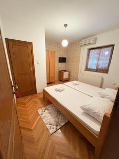 Nikolić apartmani 2 - Budua - 0