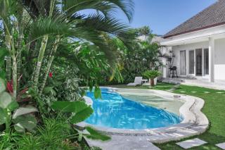 5 Bed Private Luxury Villa ALLIS PARADISE - Canggu - 3