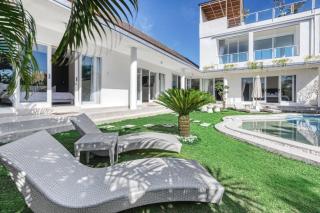 5 Bed Private Luxury Villa ALLIS PARADISE - Canggu - 4