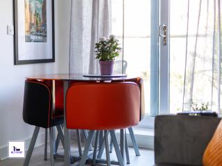 Carnforth House by Alt-Stay Accommodation - 1