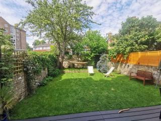 Quiet stunning 2-bedroom flat with private garden - Londra - 1