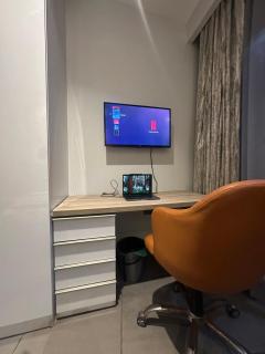 Zilo Homes - River & City View 42nd floor Studio - New Delhi - 4