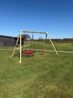 MAESLLAN CABINS - 'Golwg Y Mor' - 9