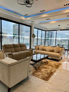 Entire Luxe Penthouse for Private Parties - Manila - 0