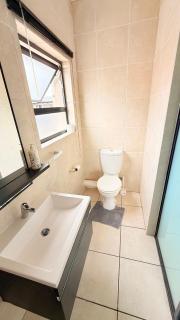 Easy Stay 2 Bedroom Apartment Oakdene Near Glen Mall - Joanesburgo - 9