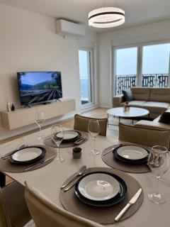 Modern Apt Near Bus Station - Pristina - 0
