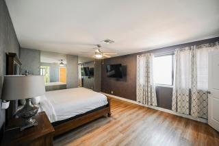Spacious Henderson Hidden Gem! - Las Vegas - 9