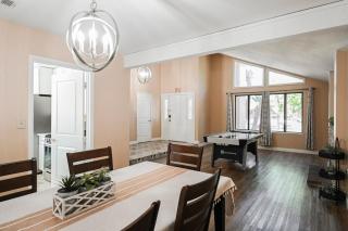 Spacious Henderson Hidden Gem! - Las Vegas - 1