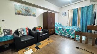 La Suitez 1420 I Skyline Views & Luxe Stay Near MOA - Manila - 4