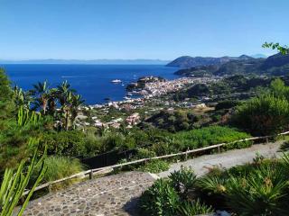 Oasi Eoliana - Città di Lipari - 7