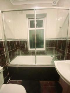 Evo Green Gravesend 2 bed Apartment, 2 mins Station, Town Centre - Gravesend - 6
