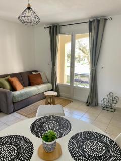 Appartement Climatisé Terrasse et Piscine Le Baptistou - Paradou - 8
